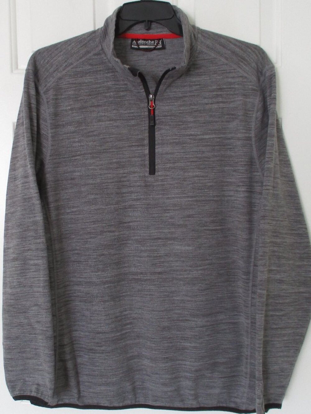 Avalanche Mens L/S Heather Gray Stretch 1/4 Zip Active Sweater Top NWOT - Large